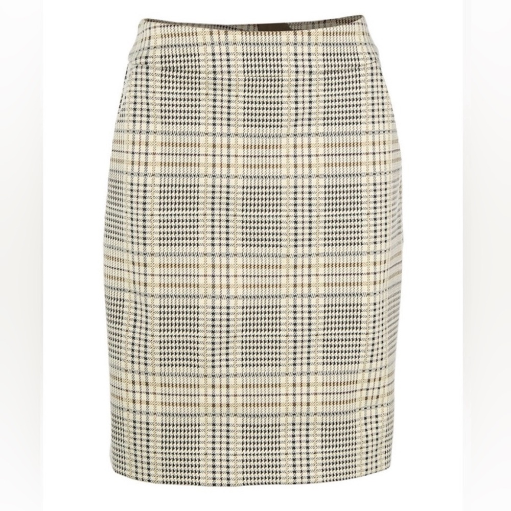 Cabi Travel Skirt - Picture 2 of 5